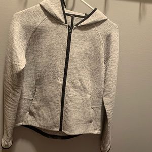lululemon sweatshirt